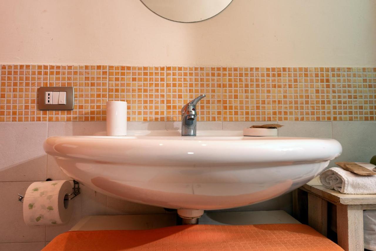 Centosettantotto Apartment Cagliari Bagian luar foto